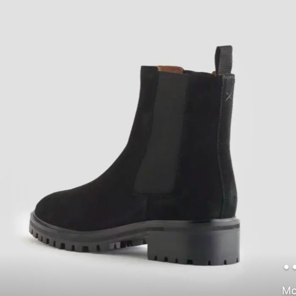 NEW QUINCE CHELSEA SUEDE PULL ON BOOTS WOMENS SIZE 9 BLACK 1.5 INCH HEEL - Picture 4 of 8